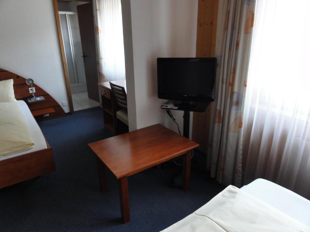 Hotel Steinbock กรินเดลวัลด์ ภายนอก รูปภาพ