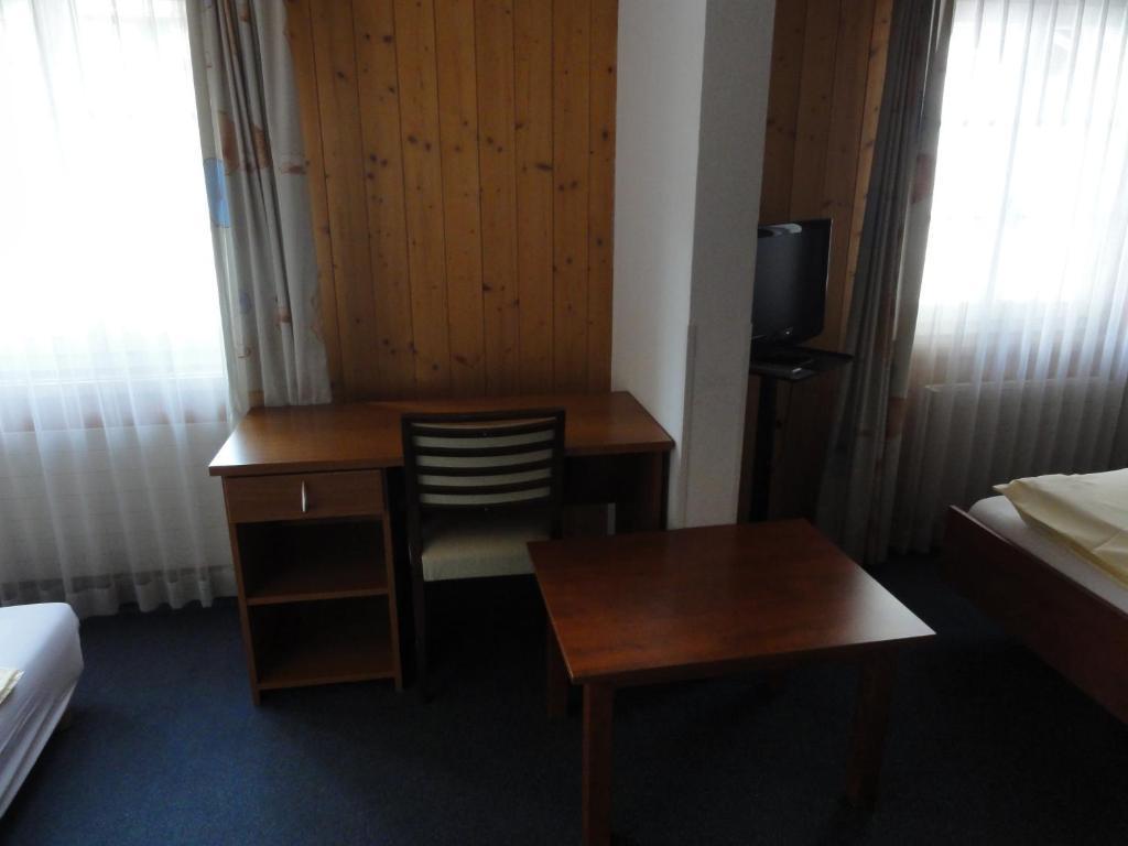 Hotel Steinbock กรินเดลวัลด์ ภายนอก รูปภาพ
